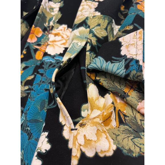 Chico’s floral ponte jacket size 1 with pockets blazer coat - Picture 11 of 15